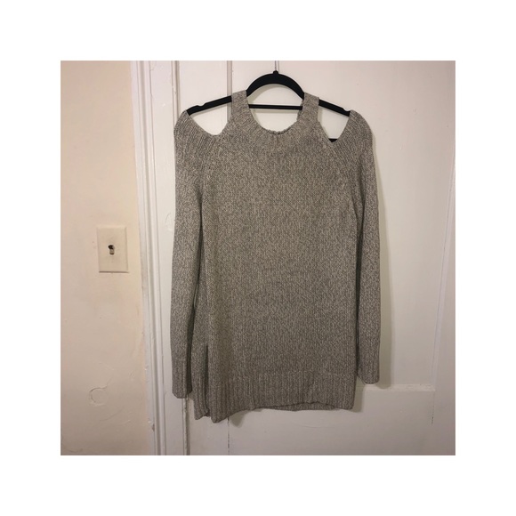 ＣＯＬＤ ＳＨＯＵＬＤＥＲ ＦＡＬＬ ＳＷＥＡＴＥＲ - Picture 3 of 4